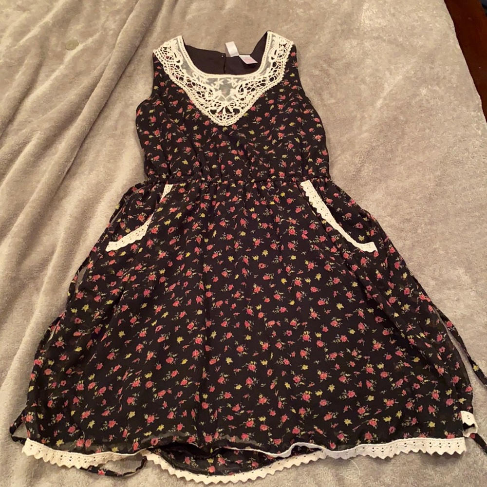 this is a size 12 girls dress